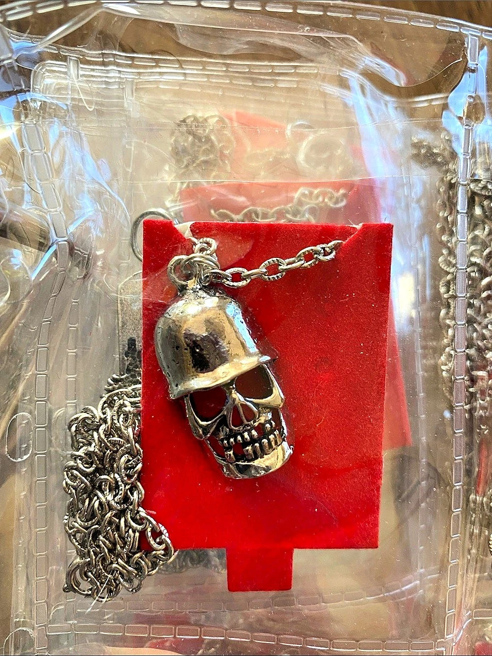 Skull Pendant Chain Necklace in Silver - New